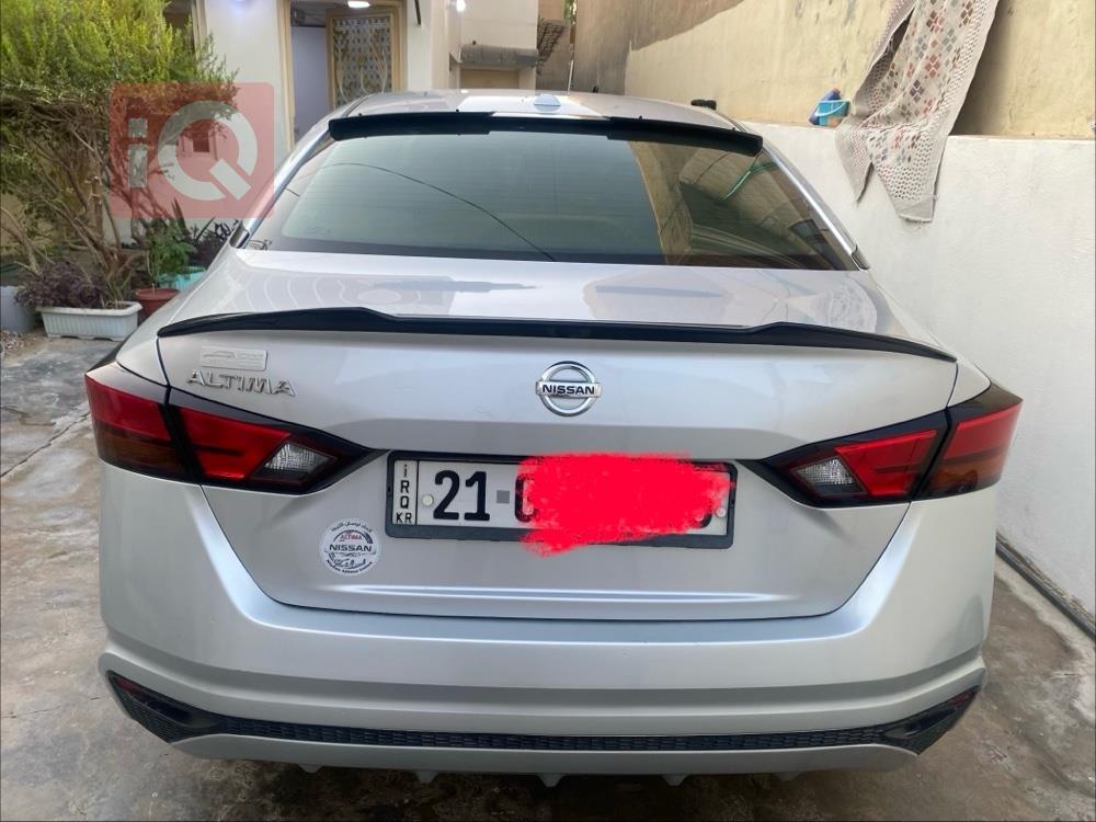 نیسان ئەلتیما